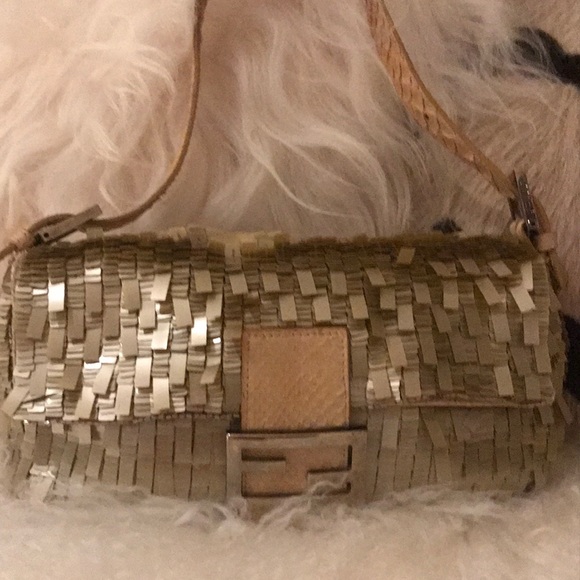 Fendi Handbags - 🌹🌹RARE PRISTINE FENDI🌹🌹